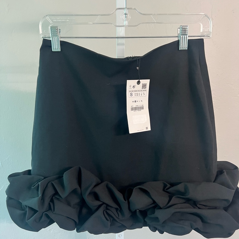 NWT Zara black mini puff gem skirt sz Small S - Picture 2 of 3